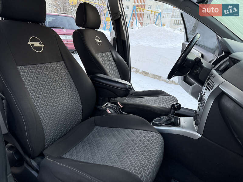 Универсал Opel Astra 2009 в Тернополе