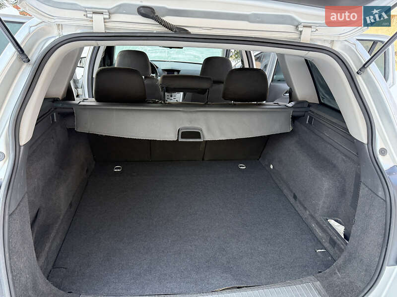 Универсал Opel Astra 2009 в Тернополе