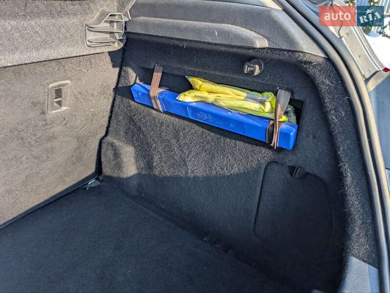 Хэтчбек Opel Astra 2012 в Луцке