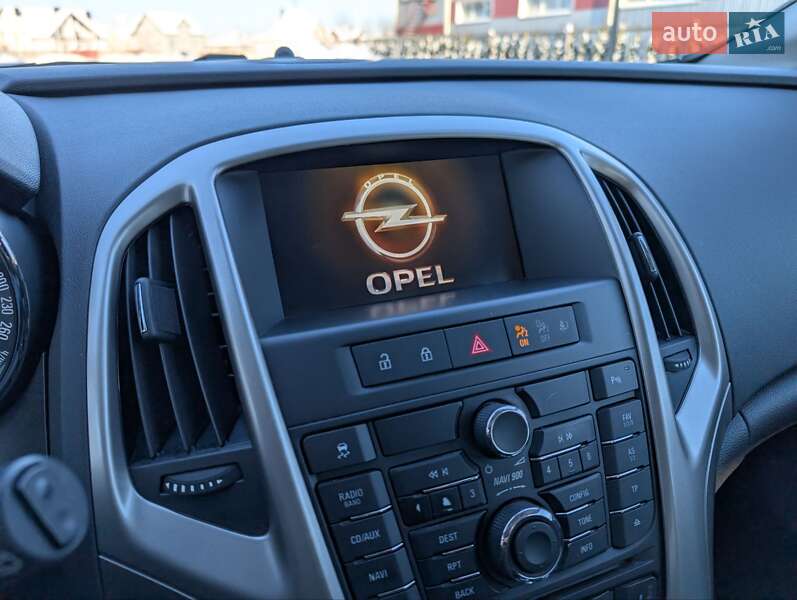 Хэтчбек Opel Astra 2012 в Луцке