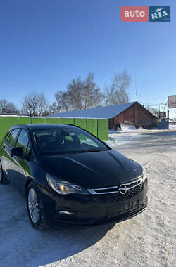 Седан Opel Astra 2016 в Чернигове