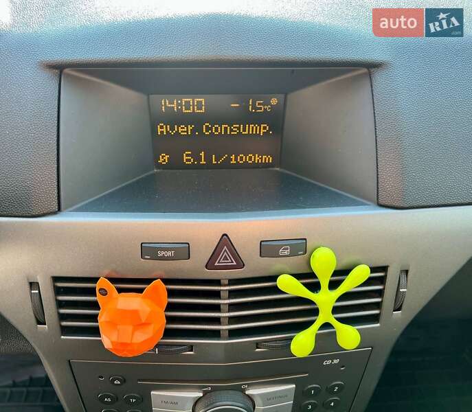 Хэтчбек Opel Astra 2005 в Киеве