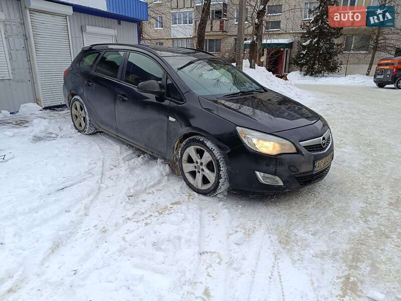 Универсал Opel Astra 2011 в Ковеле