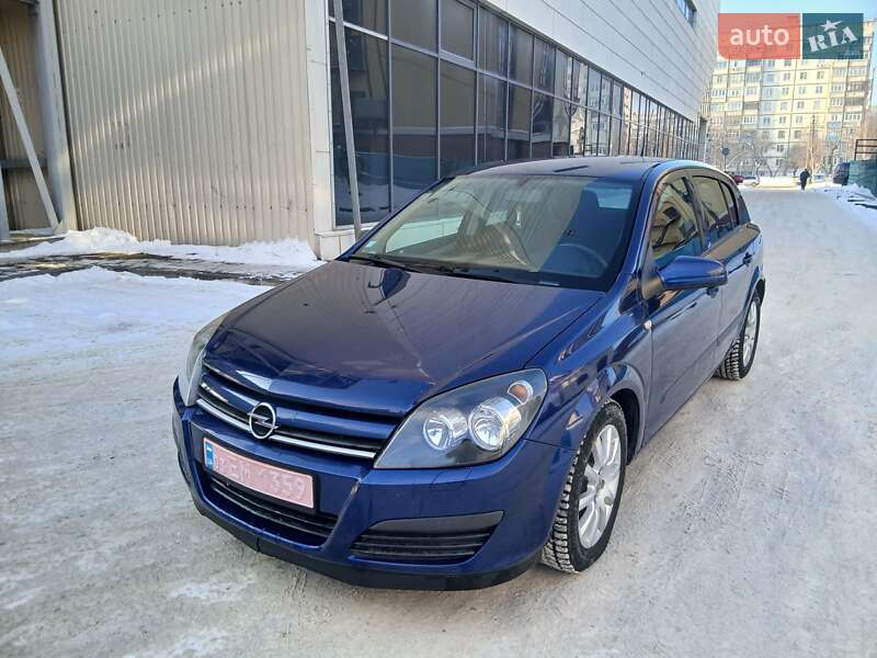 Хэтчбек Opel Astra 2005 в Черновцах