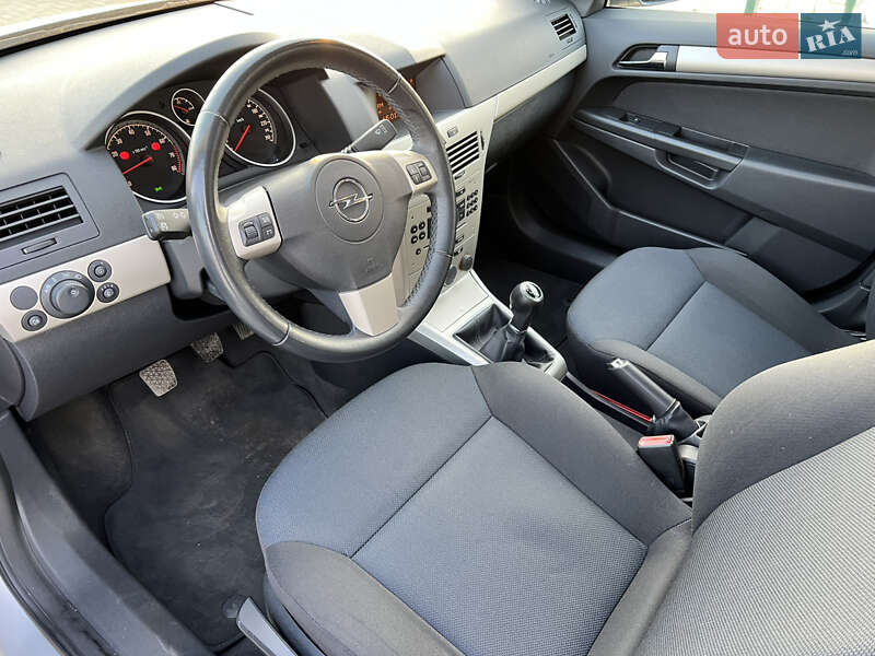 Хэтчбек Opel Astra 2009 в Николаеве фото 7 Хэтчбек Opel Astra 2009 в Николаеве