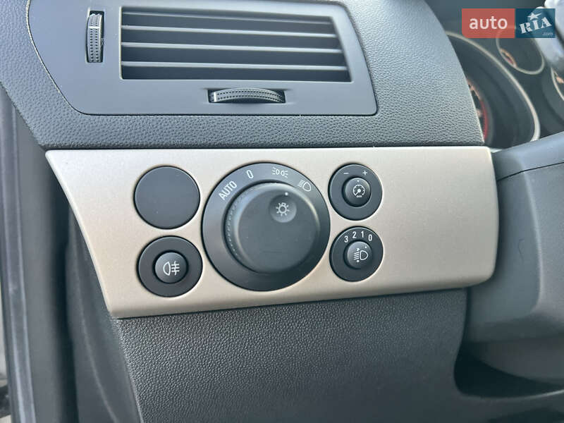 Хэтчбек Opel Astra 2009 в Николаеве фото 15 Хэтчбек Opel Astra 2009 в Николаеве