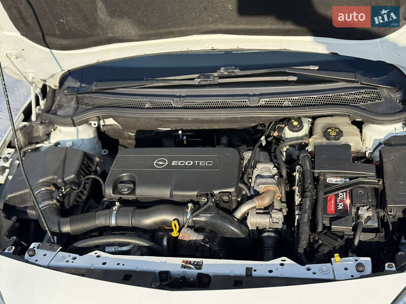 Универсал Opel Astra 2011 в Хмельницком