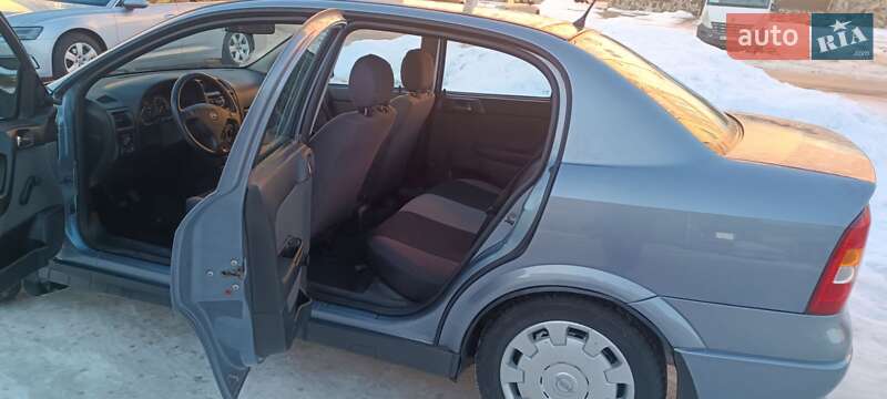 Седан Opel Astra 2008 в Стрые фото 12 Седан Opel Astra 2008 в Стрые