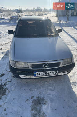 Седан Opel Astra 2000 в Луцьку