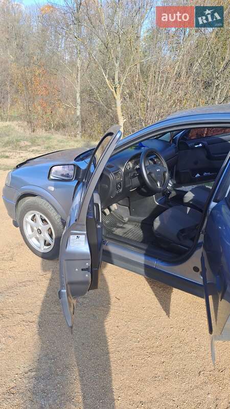 Седан Opel Astra 2006 в Умани фото 8 Седан Opel Astra 2006 в Умани