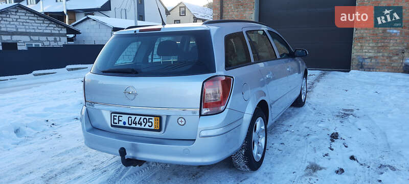 Универсал Opel Astra 2008 в Немирове