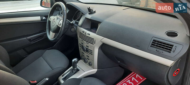 Универсал Opel Astra 2008 в Немирове