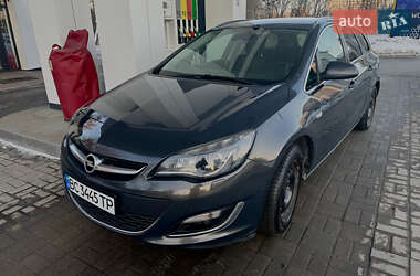 Универсал Opel Astra 2014 в Львове