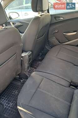 Универсал Opel Astra 2011 в Киеве фото 4 Универсал Opel Astra 2011 в Киеве