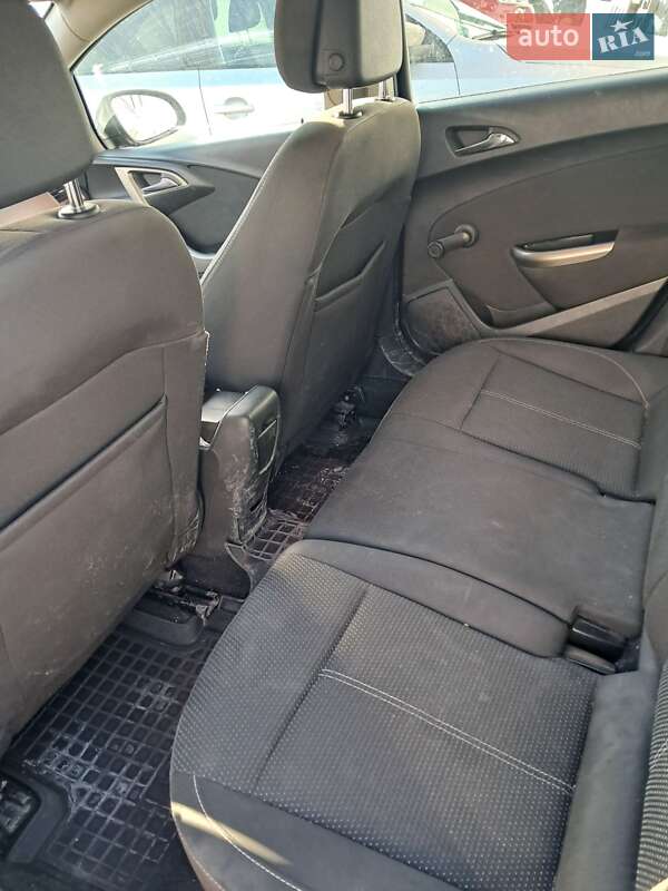 Универсал Opel Astra 2011 в Киеве фото 4 Универсал Opel Astra 2011 в Киеве