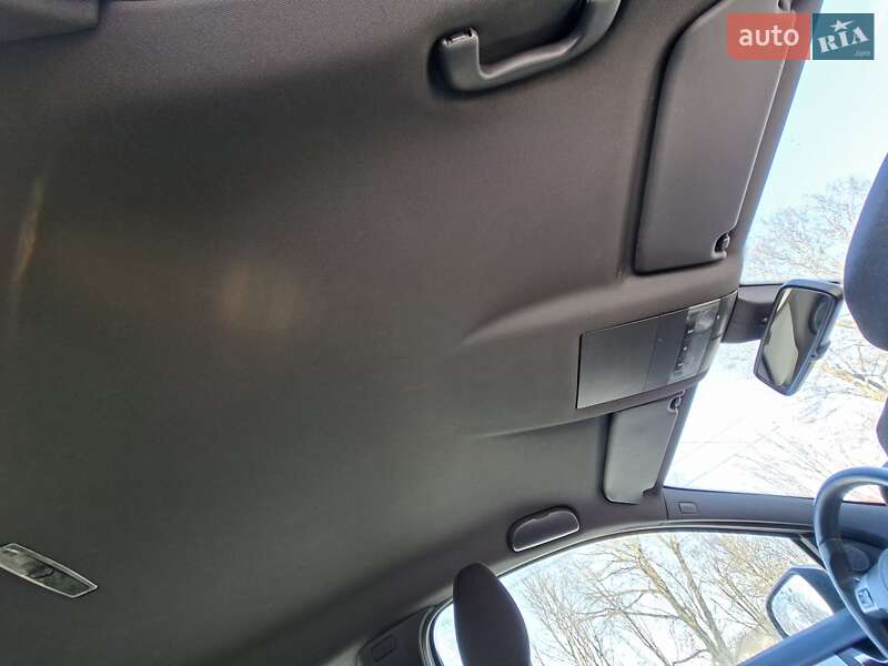 Купе Opel Astra 2007 в Миргороде