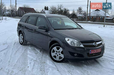 Універсал Opel Astra 2010 в Звенигородці