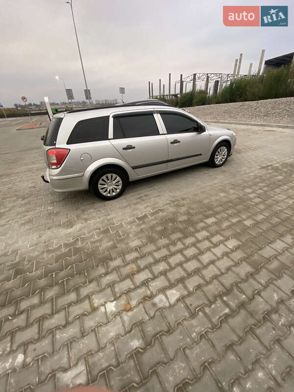 Универсал Opel Astra 2008 в Киеве