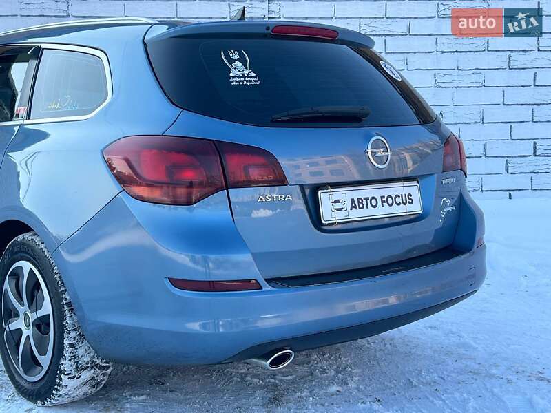 Универсал Opel Astra 2011 в Киеве фото 6 Универсал Opel Astra 2011 в Киеве