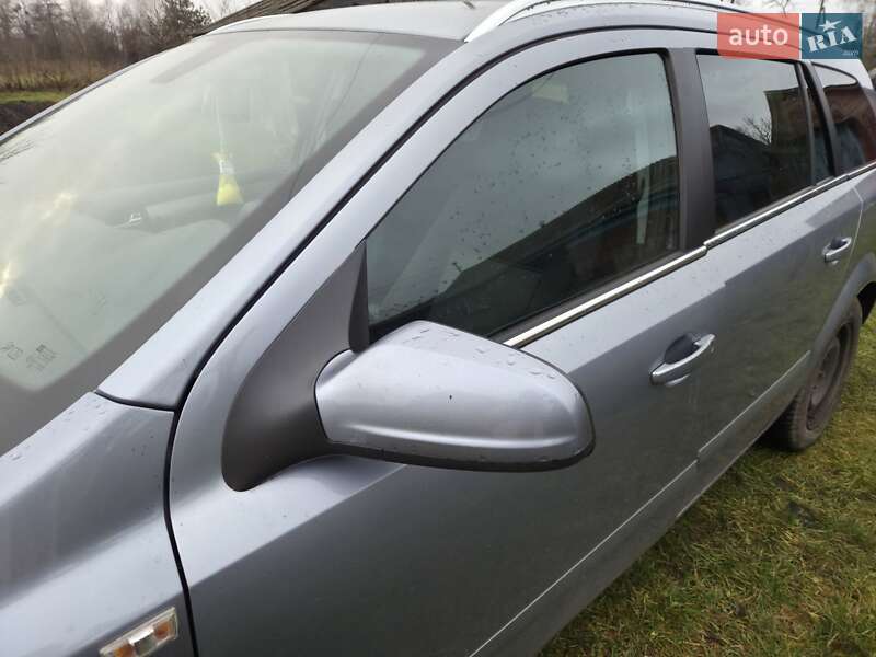 Универсал Opel Astra 2007 в Луцке
