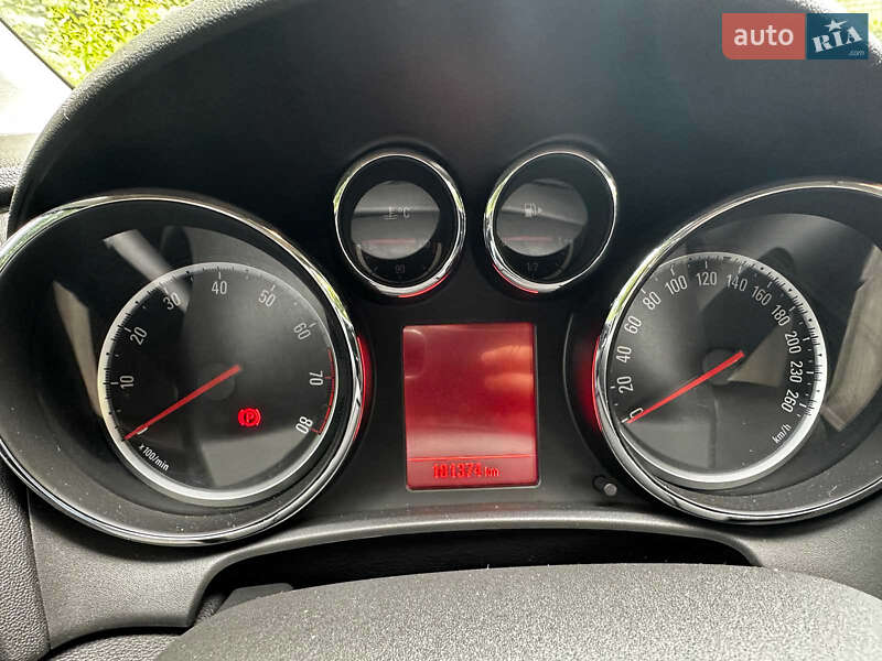 Универсал Opel Astra 2012 в Киеве