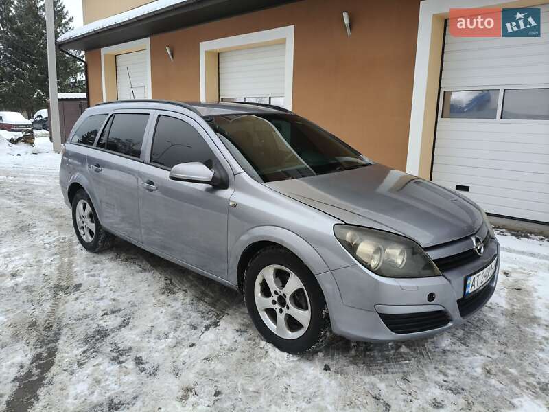 Универсал Opel Astra 2004 в Ивано-Франковске фото Универсал Opel Astra 2004 в Ивано-Франковске