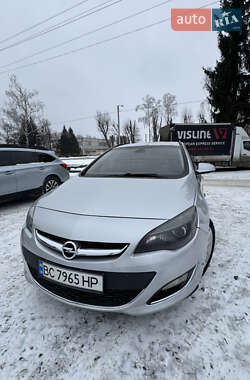 Універсал Opel Astra 2013 в Лубнах