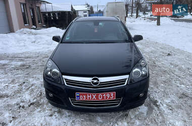 Универсал Opel Astra 2009 в Луцке