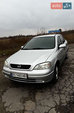Седан Opel Astra 2005 в Тернополе