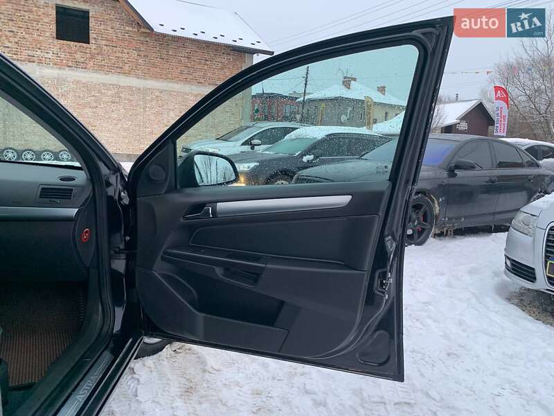 Хетчбек Opel Astra 2010 в Коломиї