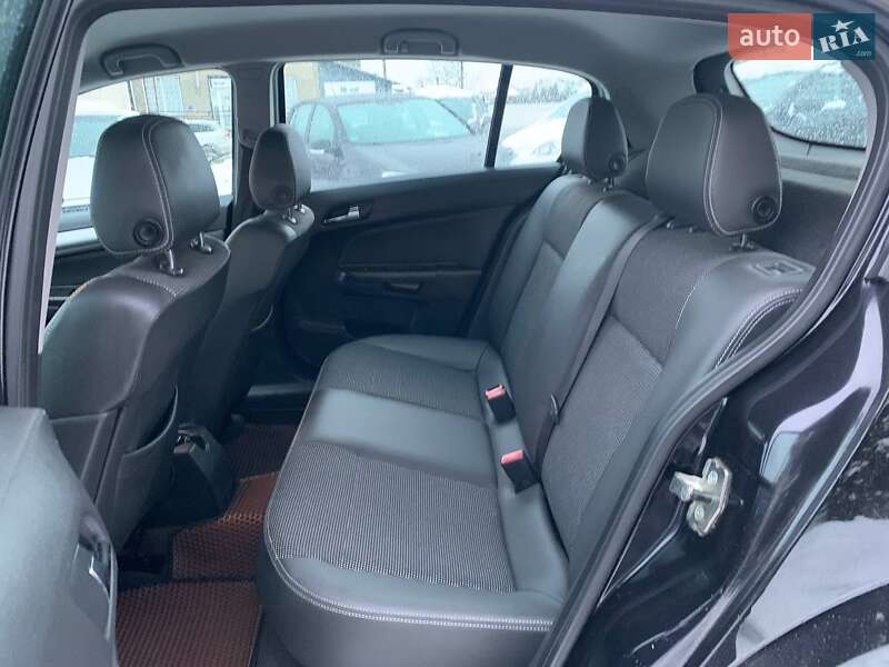 Хетчбек Opel Astra 2010 в Коломиї