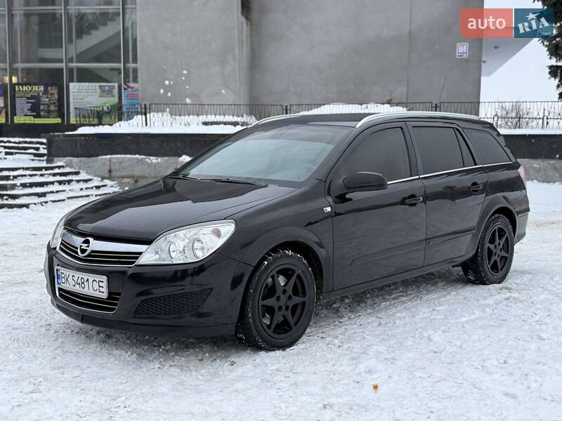 Универсал Opel Astra 2007 в Ровно
