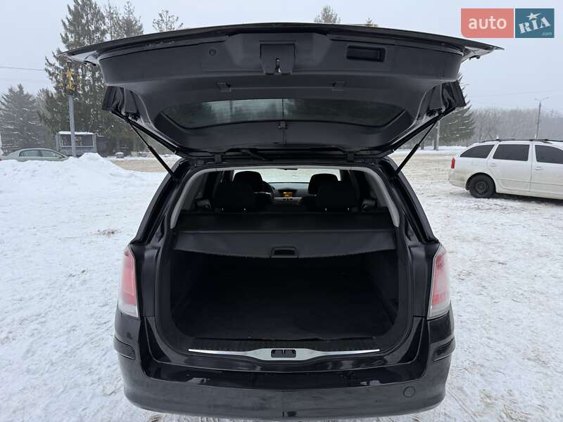 Универсал Opel Astra 2007 в Ровно