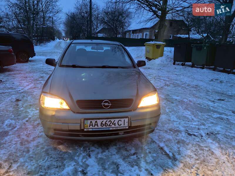 Седан Opel Astra 2009 в Бердичеве
