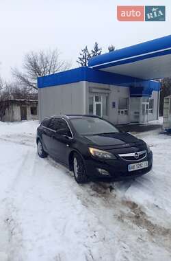 Універсал Opel Astra 2011 в Хмельницькому