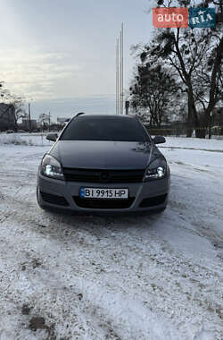 Универсал Opel Astra 2004 в Полтаве