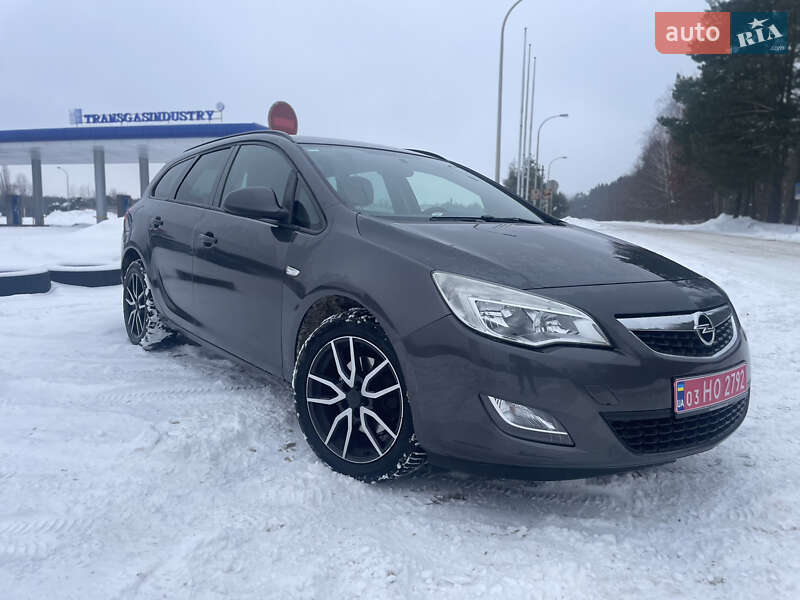 Универсал Opel Astra 2012 в Ковеле