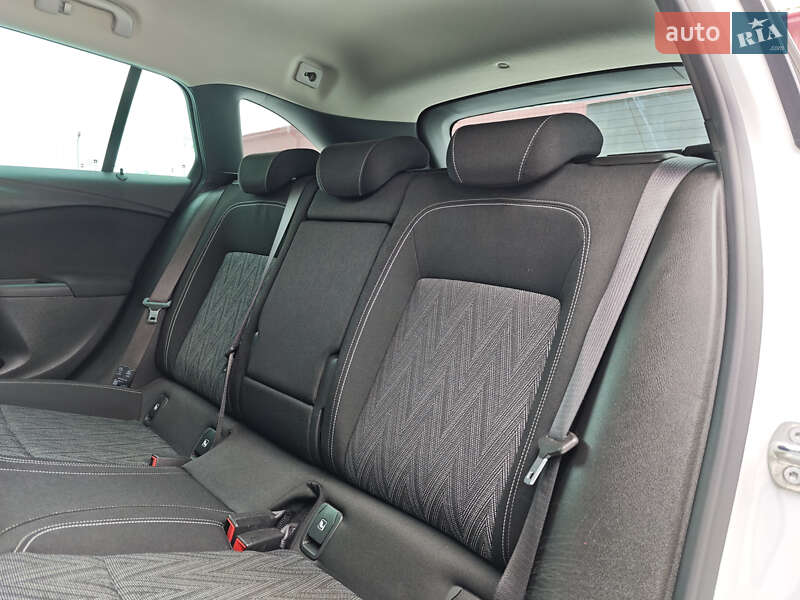 Универсал Opel Astra 2020 в Луцке