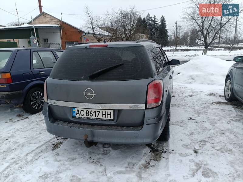 Универсал Opel Astra 2006 в Луцке