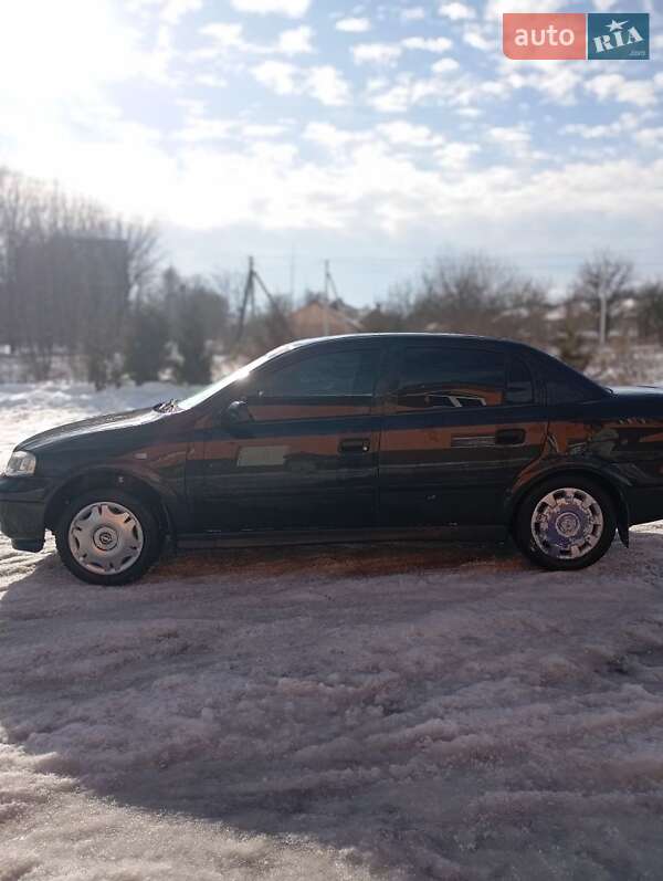 Седан Opel Astra 2007 в Комарному фото 7 Седан Opel Astra 2007 в Комарному