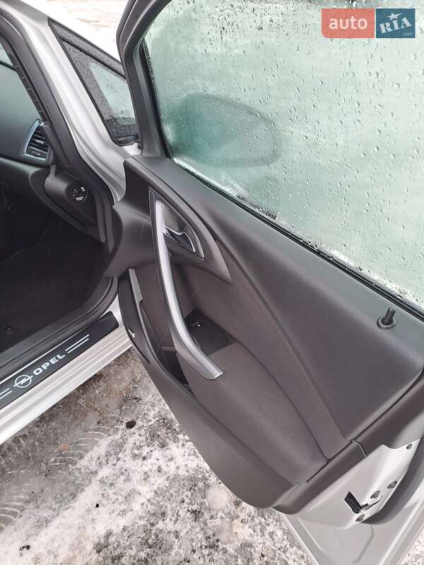 Универсал Opel Astra 2013 в Нововолынске фото 13 Универсал Opel Astra 2013 в Нововолынске