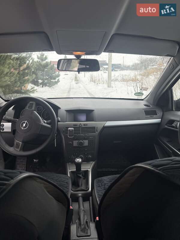 Универсал Opel Astra 2005 в Луцке фото 9 Универсал Opel Astra 2005 в Луцке