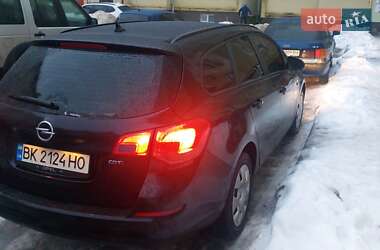 Универсал Opel Astra 2010 в Ивано-Франковске