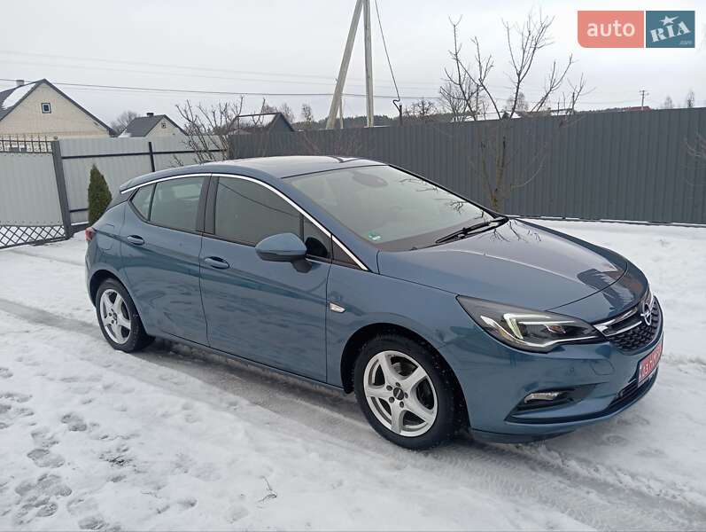 Хетчбек Opel Astra 2016 в Луцьку