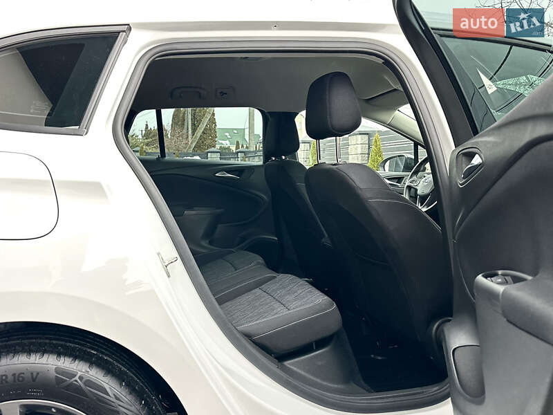 Универсал Opel Astra 2020 в Луцке