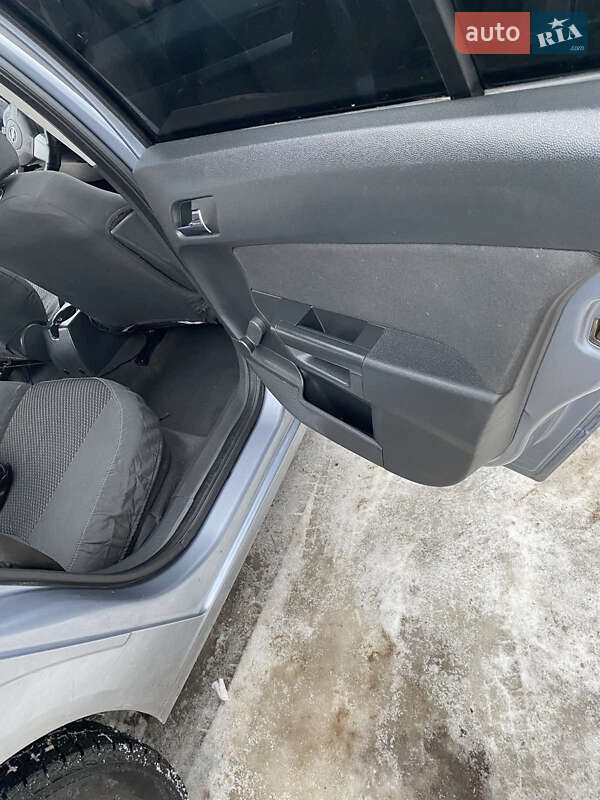 Универсал Opel Astra 2009 в Луцке