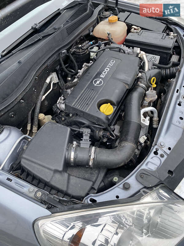 Универсал Opel Astra 2009 в Луцке