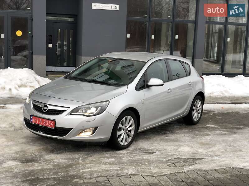 Хэтчбек Opel Astra 2012 в Львове фото 5 Хэтчбек Opel Astra 2012 в Львове