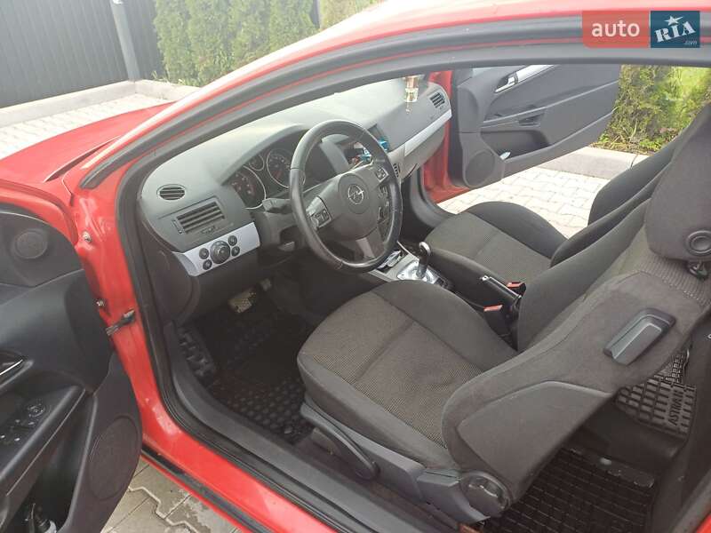 Хэтчбек Opel Astra 2006 в Николаеве