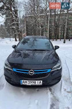 Универсал Opel Astra 2017 в Хмельнике